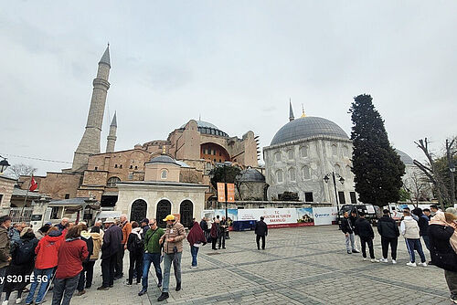 Auf dem Platz vor der Hagia Sophia, Istanbul