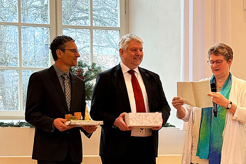 René Rixrath, Michael Hellerling und Erdmute D. Frank stehen nebeneinander.