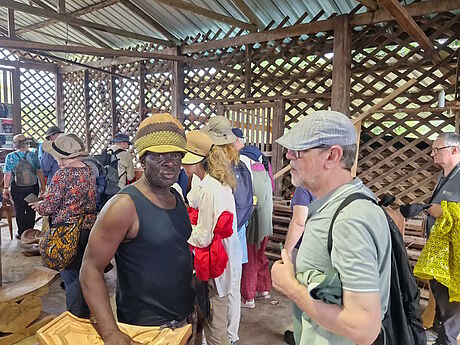 Dialog mit einem Marron-Holzkünstler