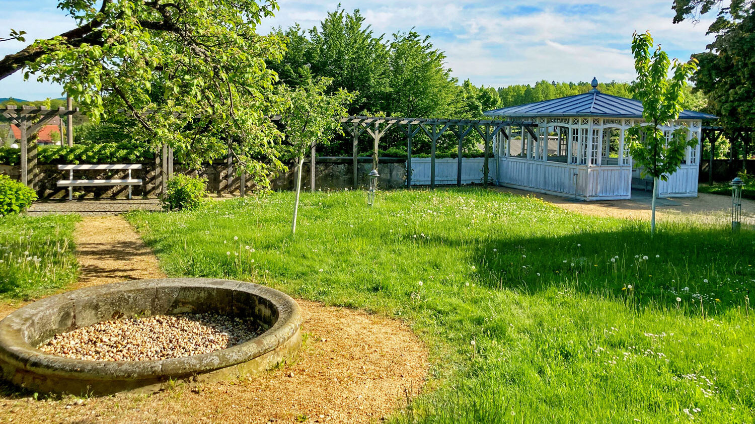 Garenpavillion im Komenský-Garten