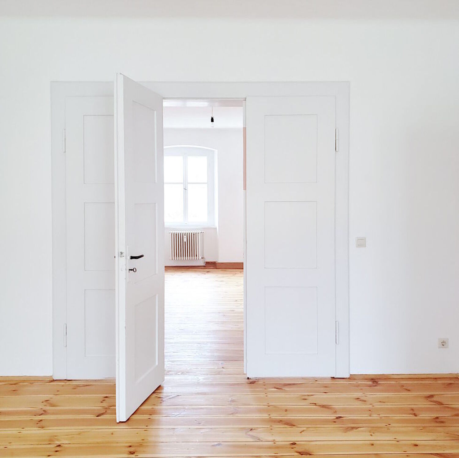 Blick von Zimmer eins zu Zimmer zwei