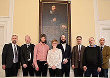 In der Mitte – unter Johann Amos Comenius – die Vikare Chr. Herrmann, A. Schulze und T. Buchholz (v. links)