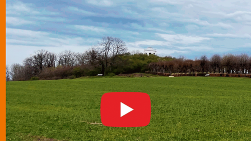 Link mit Bild vom Herrnhuter Hutberg mit Altan