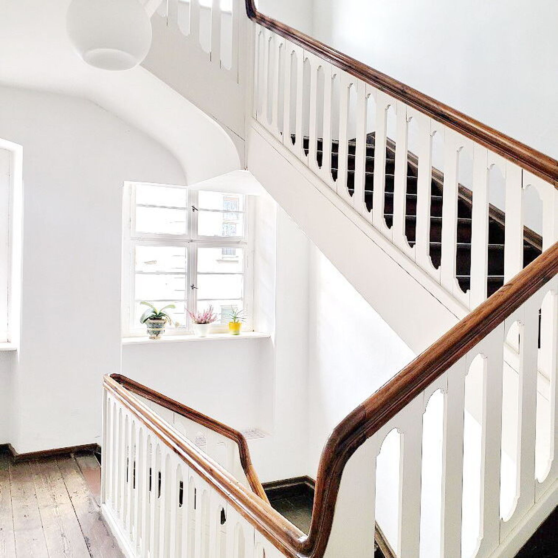 Blick in das historische Herrnhuter Treppenhaus