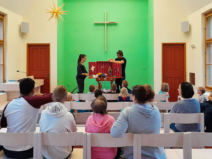 Marionettentheater im Versammlungssaal