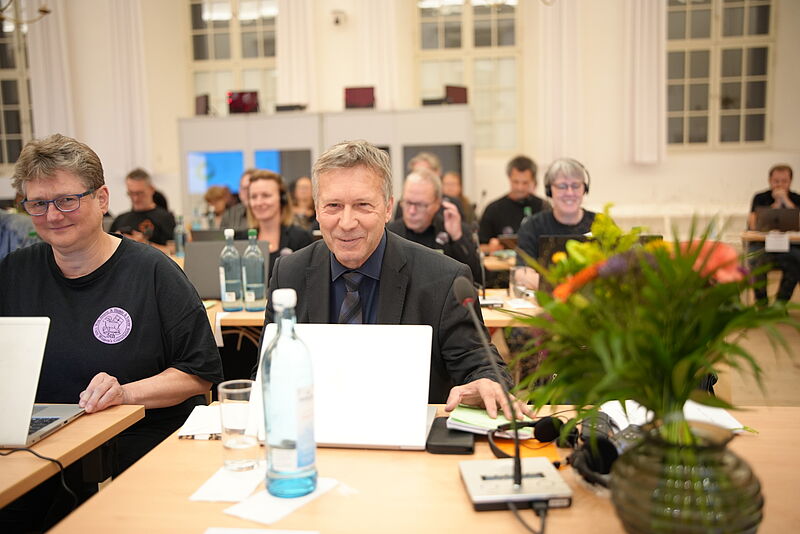 Raimund Hertzsch mit glücklichem Gesicht